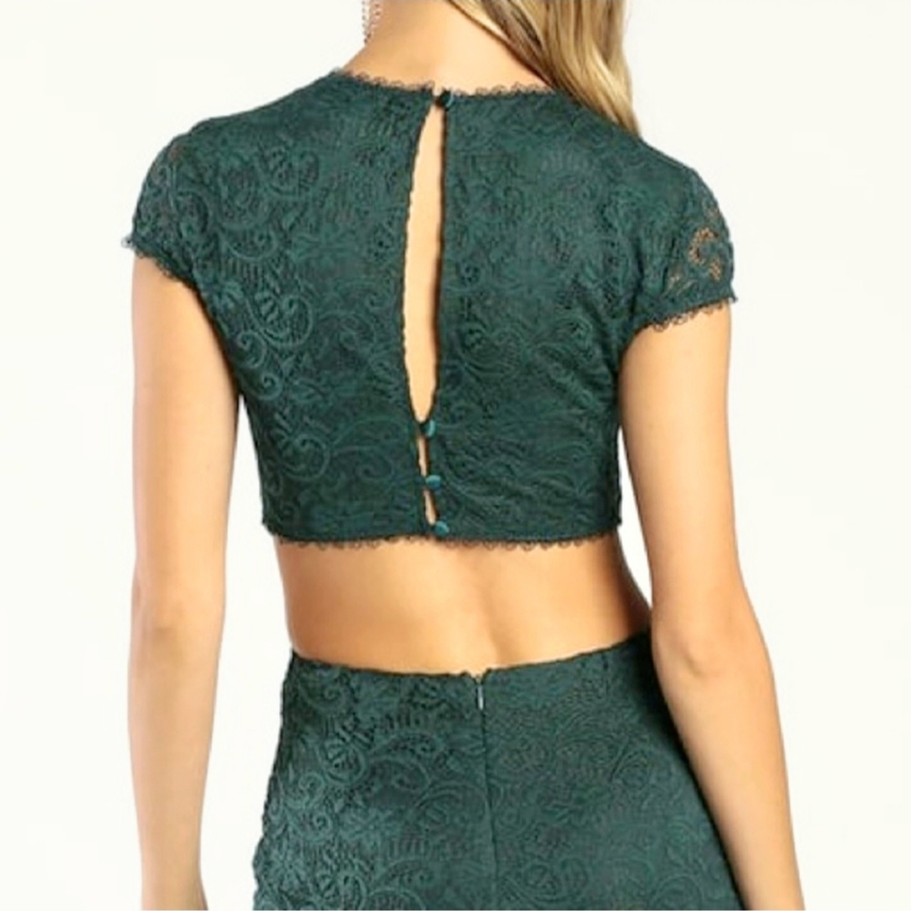🌿SOLD🌿Lulu's Lovely Allure Deep Teal Lace Gown - Picture 2 of 10